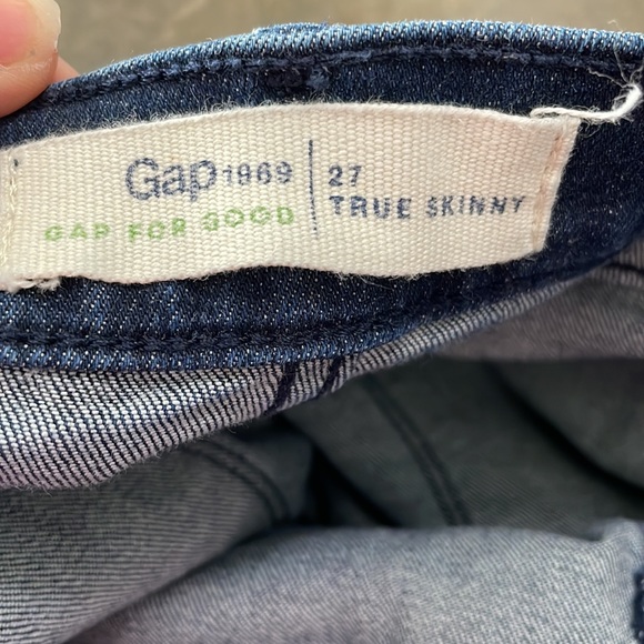 Gap true skinny jeans with zipper at ankles size 27 - Picture 6 of 13